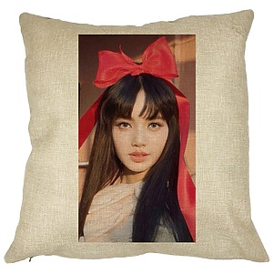 Perna Decorativa BlackPink Lisa 1, 40×40 cm, Husa Detasabila, Burduf
