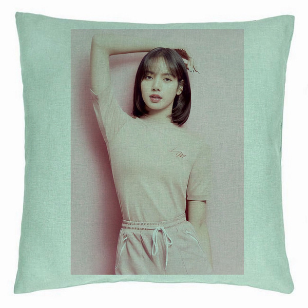 Perna Decorativa BlackPink Lisa 4, 40×40 cm, Verde Menta, Husa Detasabila, Burduf 5 bsc0773 5