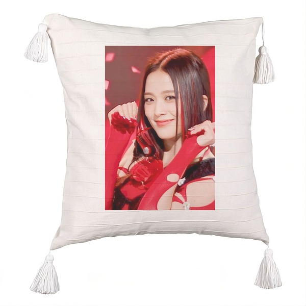 Perna Decorativa cu Franjuri BlackPink Jisoo 1, 45×45 cm, Cu fermoar 5 bsc0774 3