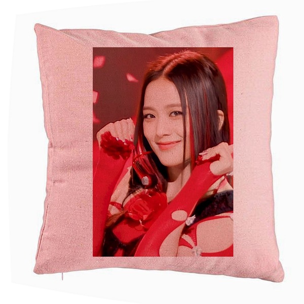 Perna Decorativa BlackPink Jisoo 1, 40x40 cm, Roz, Husa Detasabila, Burduf 5 bsc0774 4