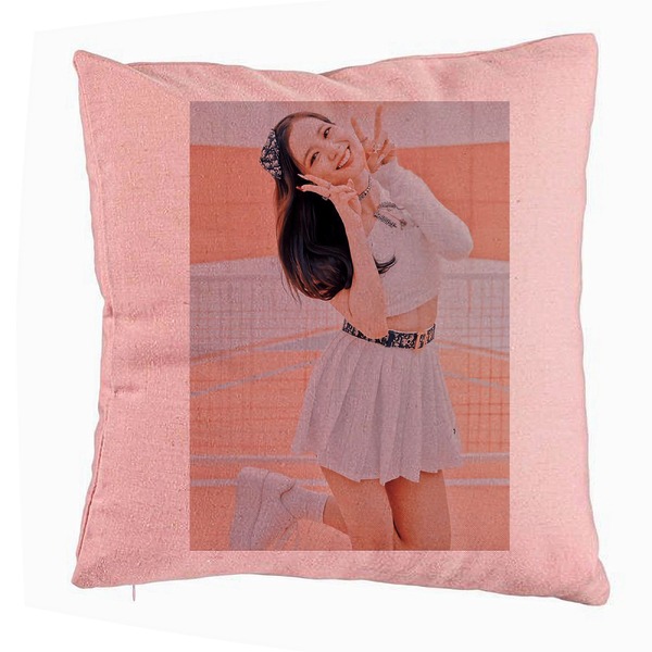 Perna Decorativa BlackPink Jisoo 2, 40x40 cm, Roz, Husa Detasabila, Burduf 5 bsc0775 4