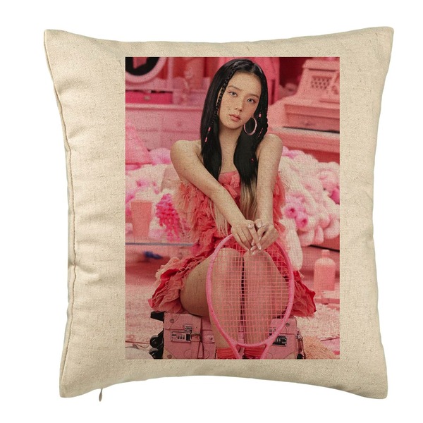 Perna Decorativa BlackPink Jisoo 4, 40×40 cm, Bej, Husa Detasabila, Burduf 5 bsc0777