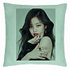 Perna Decorativa BlackPink Jennie 1, 40×40 cm, Verde Menta, Husa Detasabila, Burduf 7 bsc0778 5