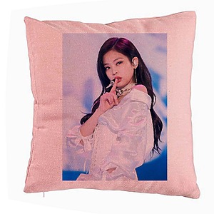 Perna Decorativa BlackPink Jennie 2, 40x40 cm, Roz, Husa Detasabila, Burduf