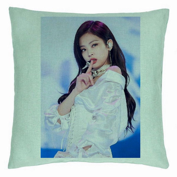Perna Decorativa BlackPink Jennie 2, 40×40 cm, Verde Menta, Husa Detasabila, Burduf 5 bsc0779 5