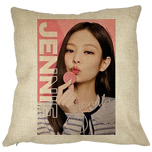 Perna Decorativa BlackPink Jennie 4, 40×40 cm, Husa Detasabila, Burduf