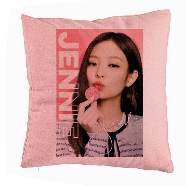 Perna Decorativa BlackPink Jennie 4, 40x40 cm, Roz, Husa Detasabila, Burduf 5 bsc0781 4