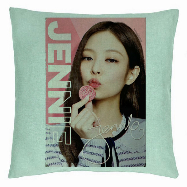Perna Decorativa BlackPink Jennie 4, 40×40 cm, Verde Menta, Husa Detasabila, Burduf 5 bsc0781 5