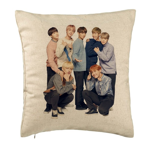 Perna Decorativa BTS Army 11, 40×40 cm, Bej, Husa Detasabila, Burduf 5 bsc0787