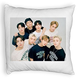 Perna Decorativa Fluffy , Stray Kids 5, 45×45 cm, Cu fermoar