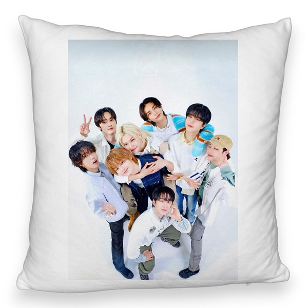 Perna Decorativa Fluffy , Stray Kids 8, 45×45 cm, Cu fermoar 5 bspff0757