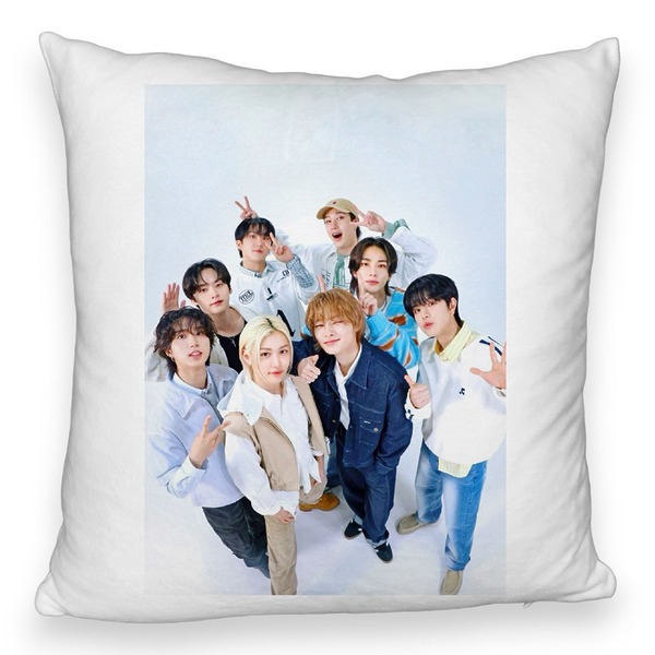 Perna Decorativa Fluffy , Stray Kids 9, 45×45 cm, Cu fermoar 5 bspff0758