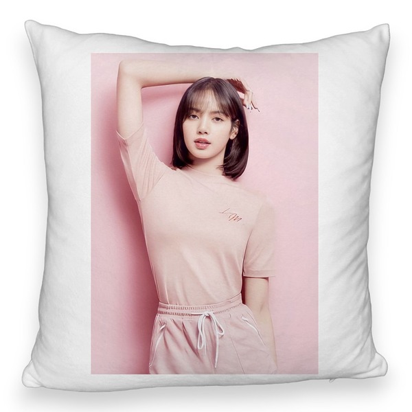 Perna Decorativa Fluffy BlackPink Lisa 4, 45×45 cm, Cu fermoar 5 bspff0773