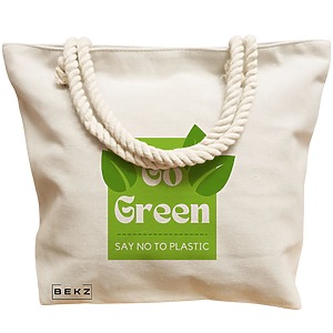 model Go Green – Say no to plastic