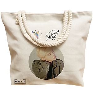 model BTS Suga
