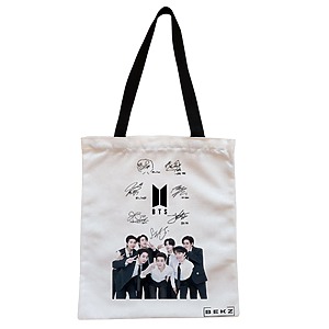 Geanta Canvas Tote pentru femei, model BTS Army 6 cu semnaturii, 38x34.5 cm, Alba, BEKZ®