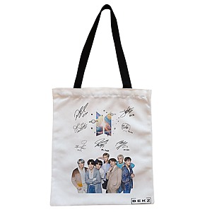 Geanta Canvas Tote pentru femei, model BTS Army 9 cu semnaturii, 38x34.5 cm, Alba, BEKZ®