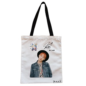Geanta Canvas Tote pentru femei, model BTS Suga 2, 38x34.5 cm, Alba, BEKZ®