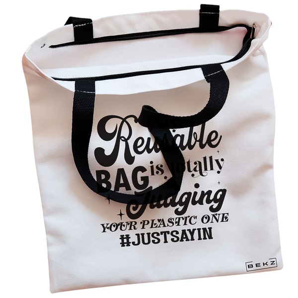Geanta Canvas Tote pentru femei, model My reusable bag is totally judging your plastic one, 38x34.5 cm, Alba, BEKZ® 2 Geanta Canvas Tote pentru femei model My reusable bag is totally judging your plastic one 38x34.5 cm Alba BEKZ® 1